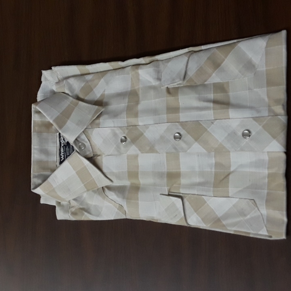 Mens wrangler white and tan plaid pattern 15 short sleeve 6/23/22 tub5